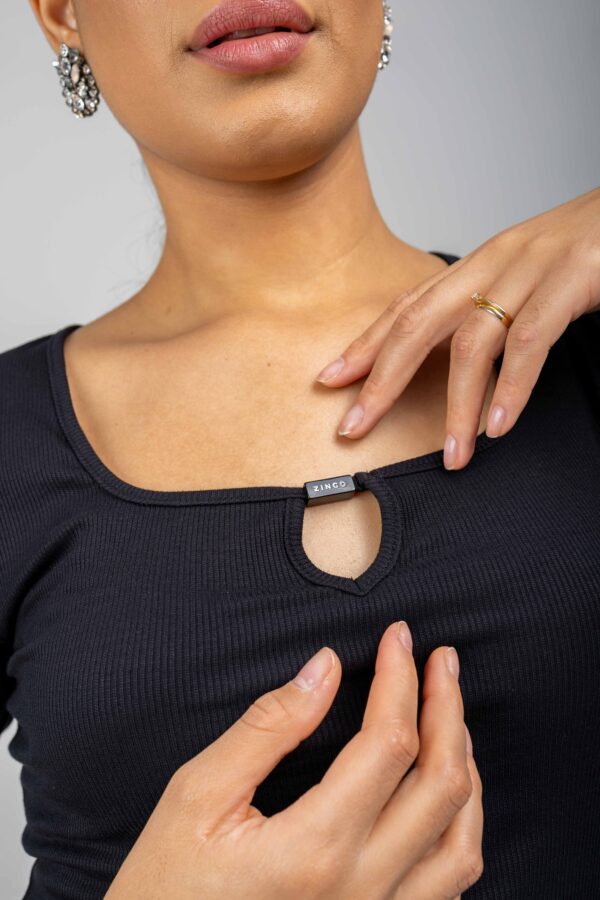 Blusa Maria Valentina Ajustada Decote - Imagem 4