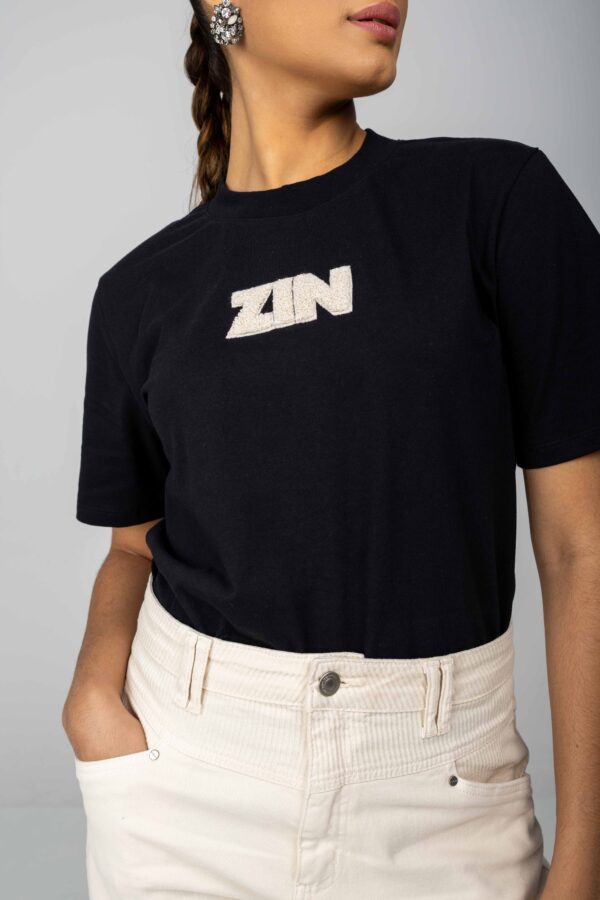 Camiseta Zinco Solta Decote