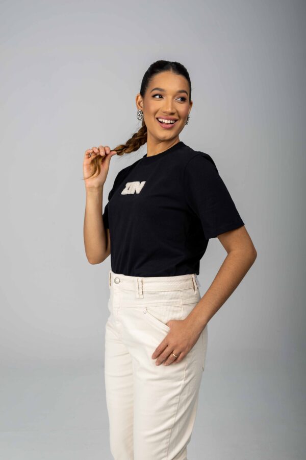 Camiseta Zinco Solta Decote - Imagem 4