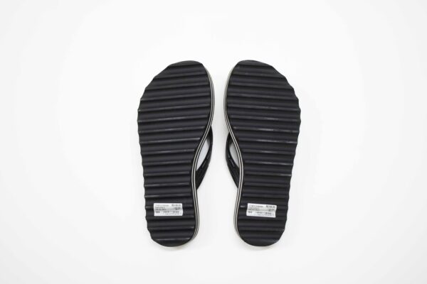 Sandalia Farm Estampa Copabanana Plastico Preto - Imagem 4