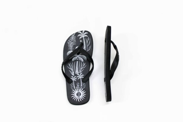 Sandalia Farm Estampa Coqueiral Plastico Preto - Imagem 3