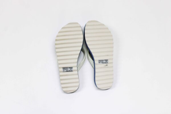 Sandalia Farm Estampa Delicadeza Plastico Multineutr - Imagem 3