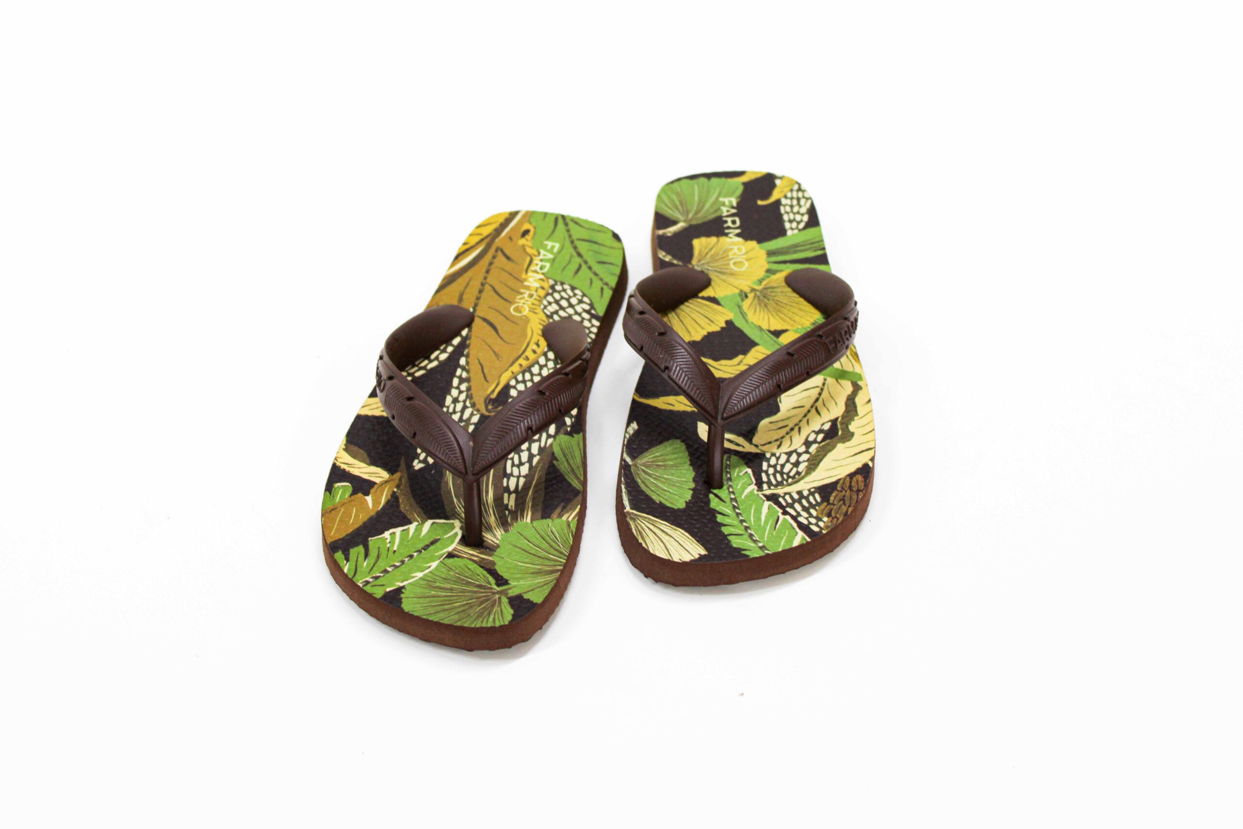 Sandalia Farm Estampa Floresta Sket Plastico Marrom